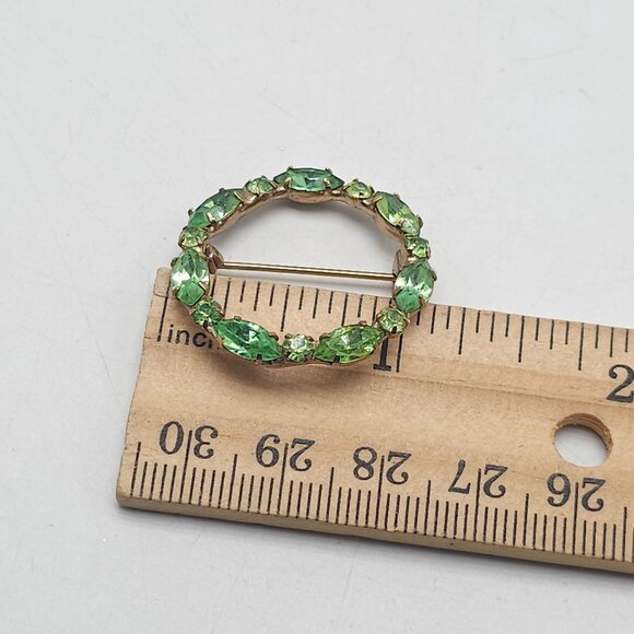 Vintage Gold Tone Circle Brooch With Green Rhinestones - Picture 4 of 4